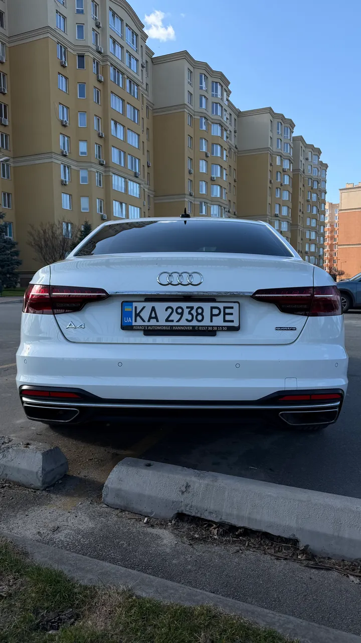 Audi A4 - фото 4