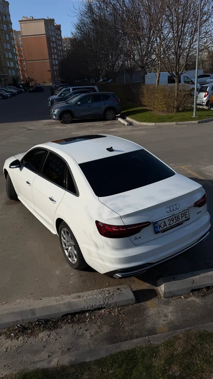 Audi A4 - фото 3