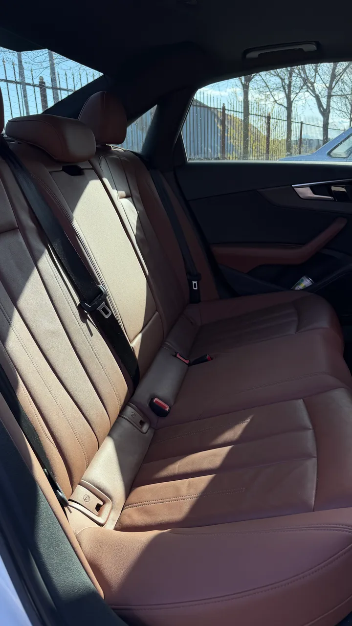 Audi A4 - фото 13