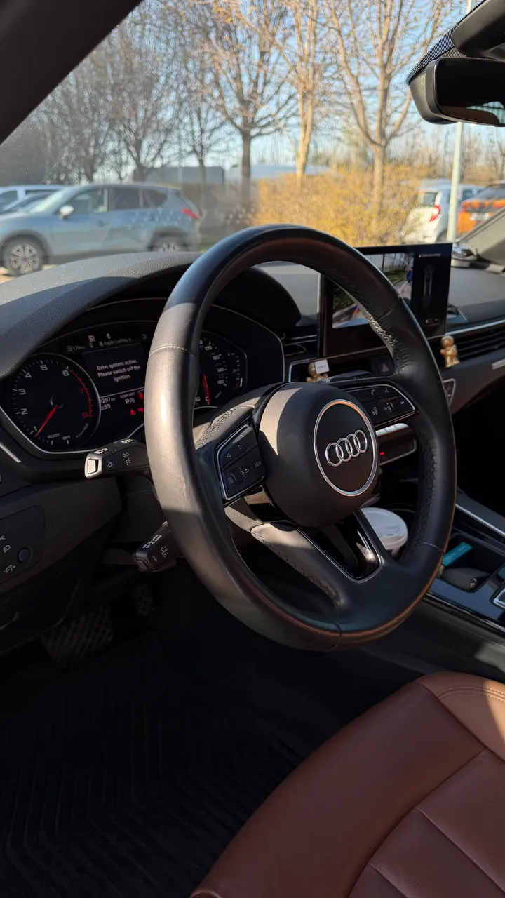 Audi A4 - фото 14