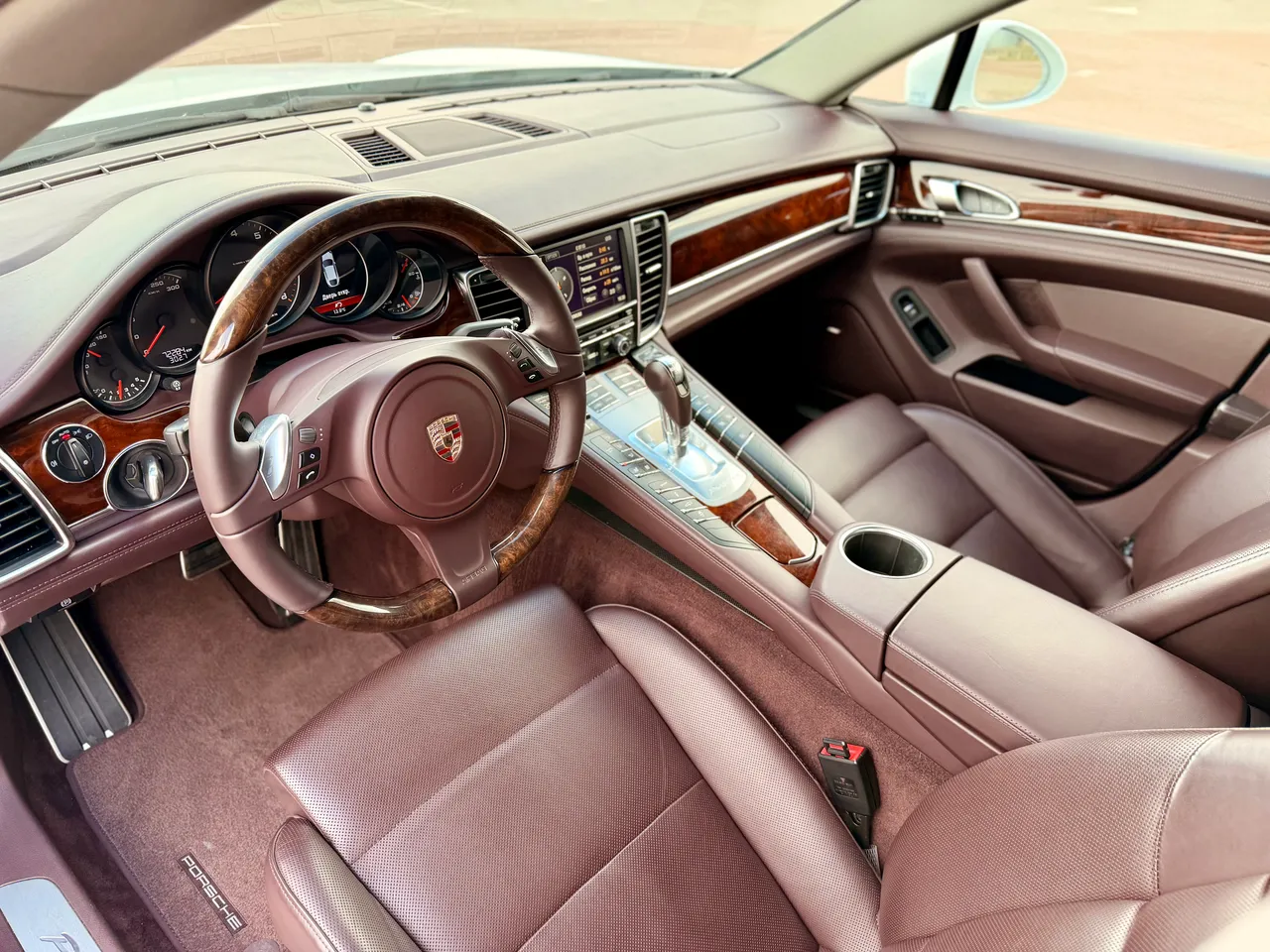 Porsche Panamera - фото 21