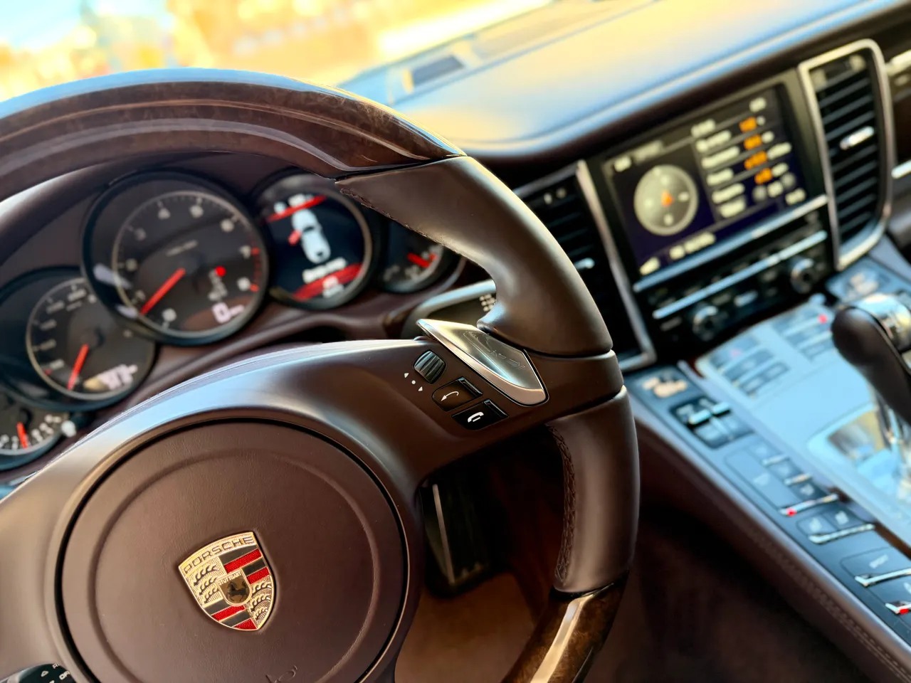 Porsche Panamera - фото 32