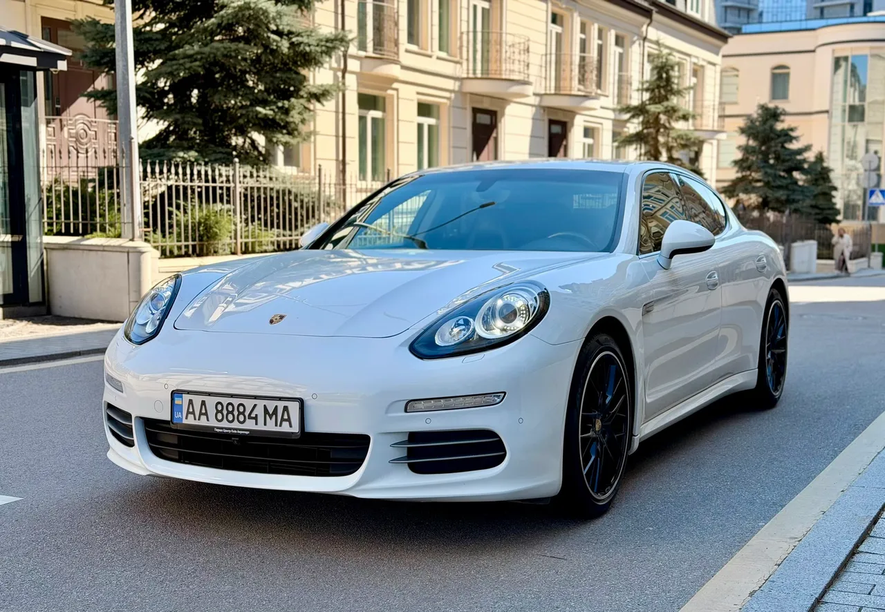 Porsche Panamera - фото 13
