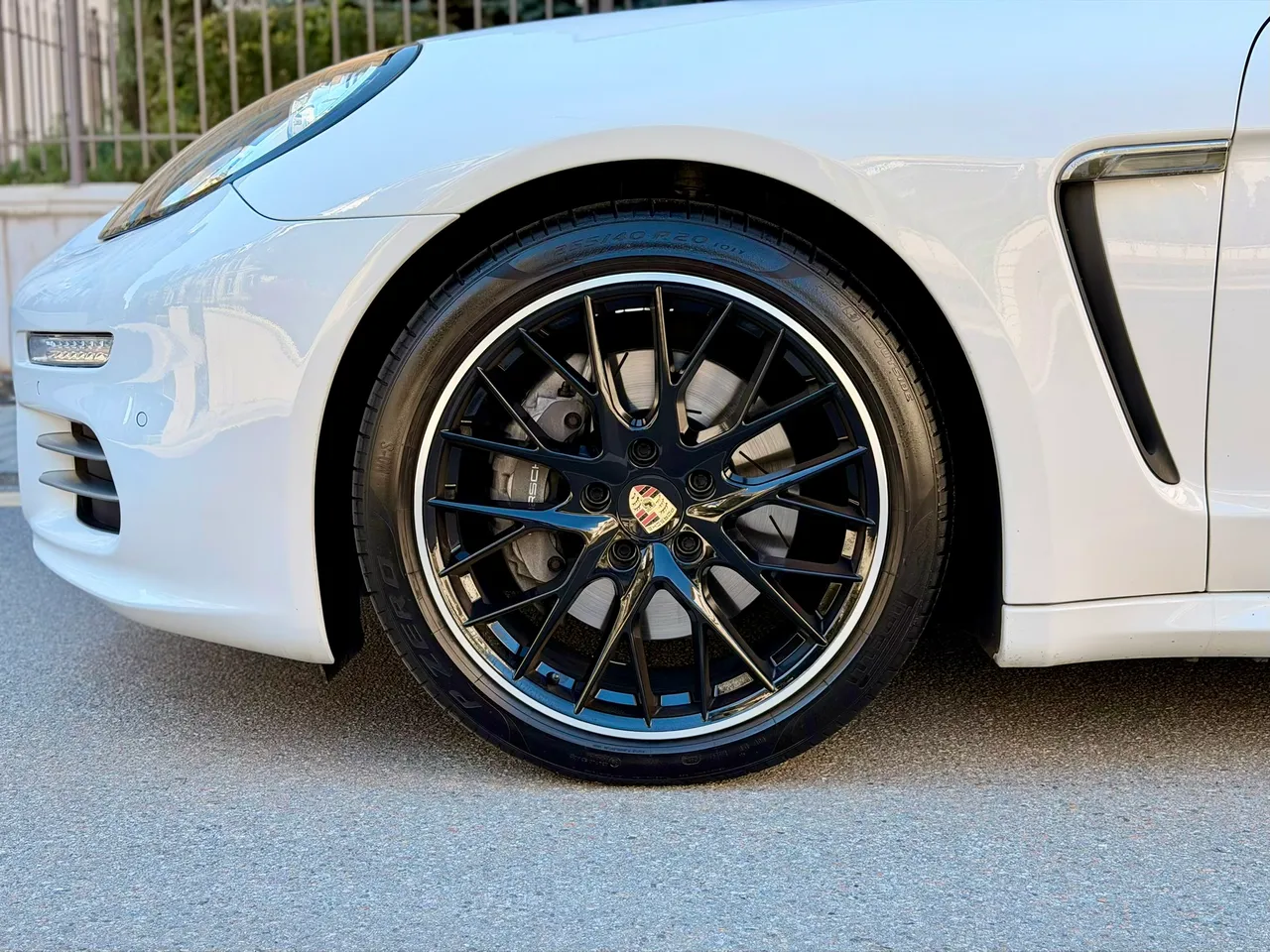 Porsche Panamera - фото 14