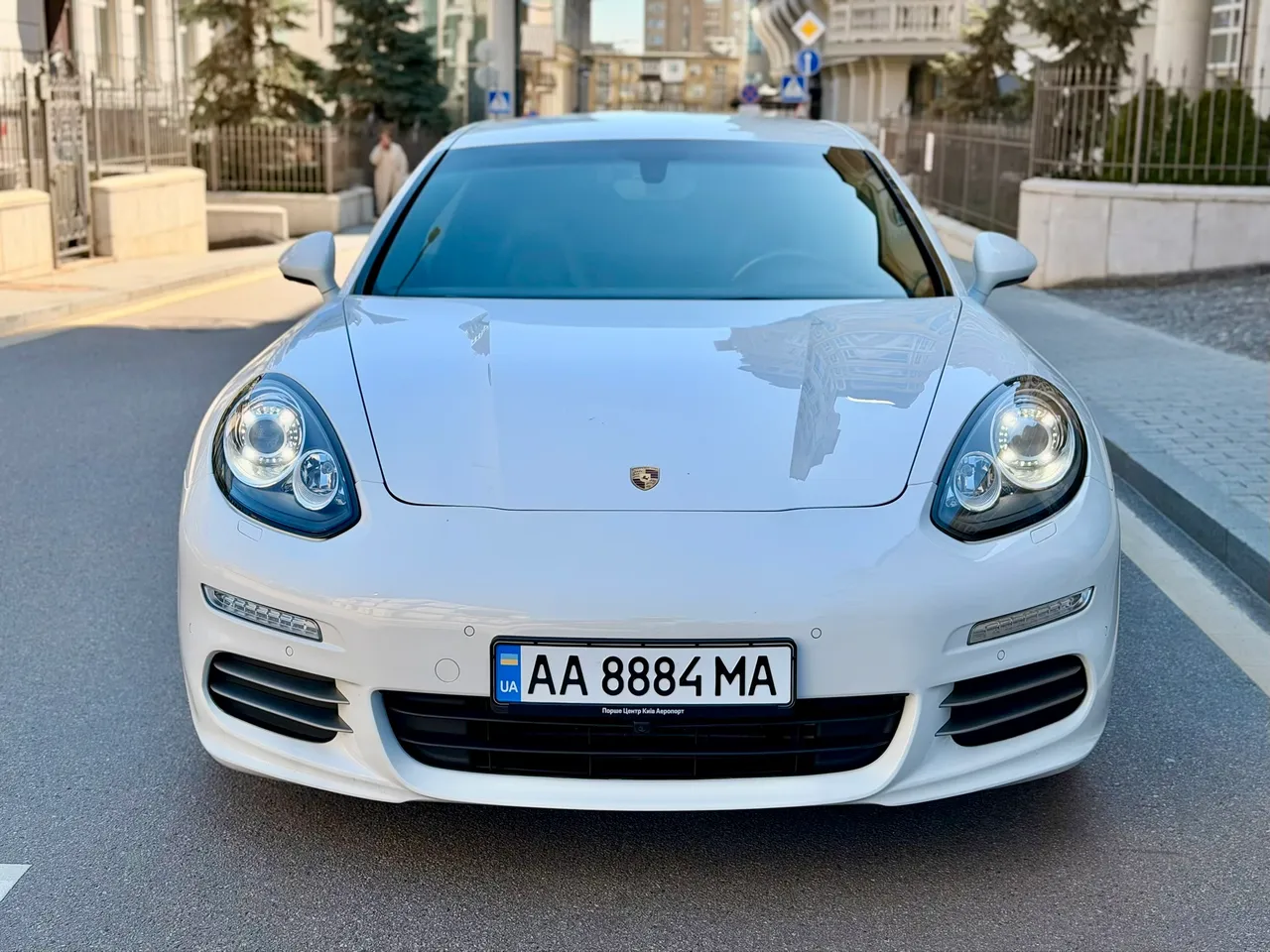 Porsche Panamera - фото 10