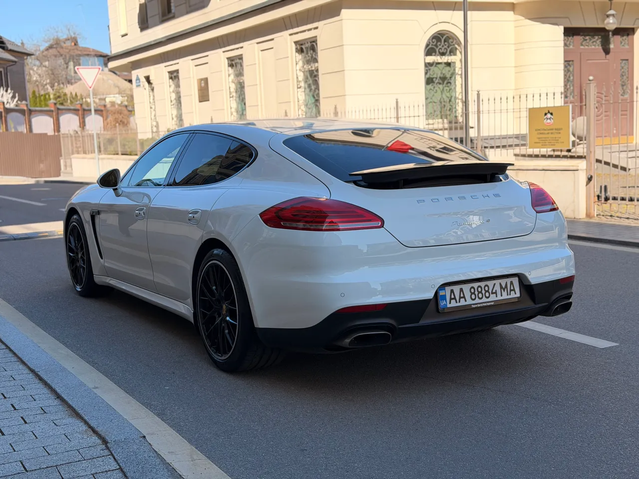 Porsche Panamera - фото 20