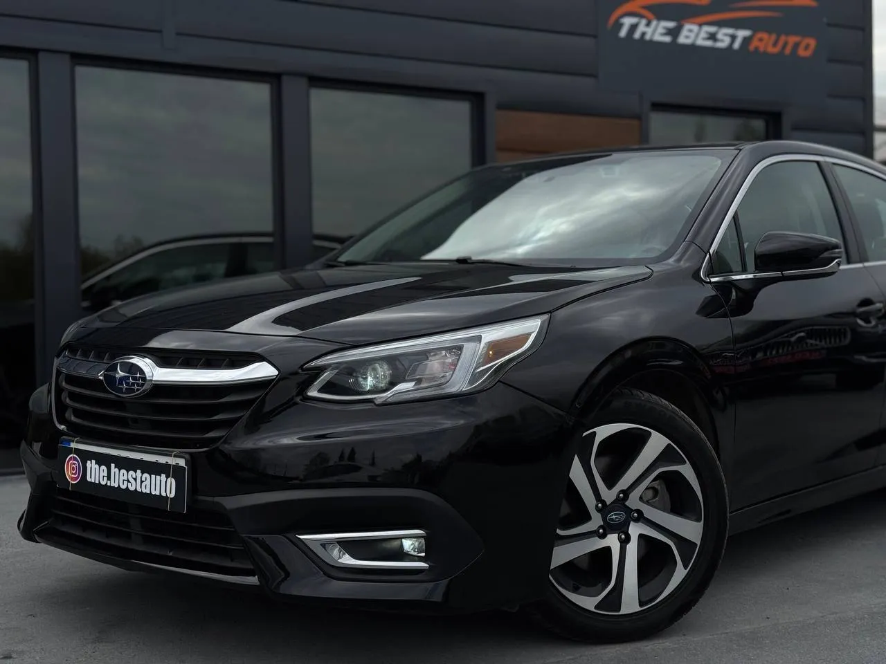 Subaru Legacy - фото 4