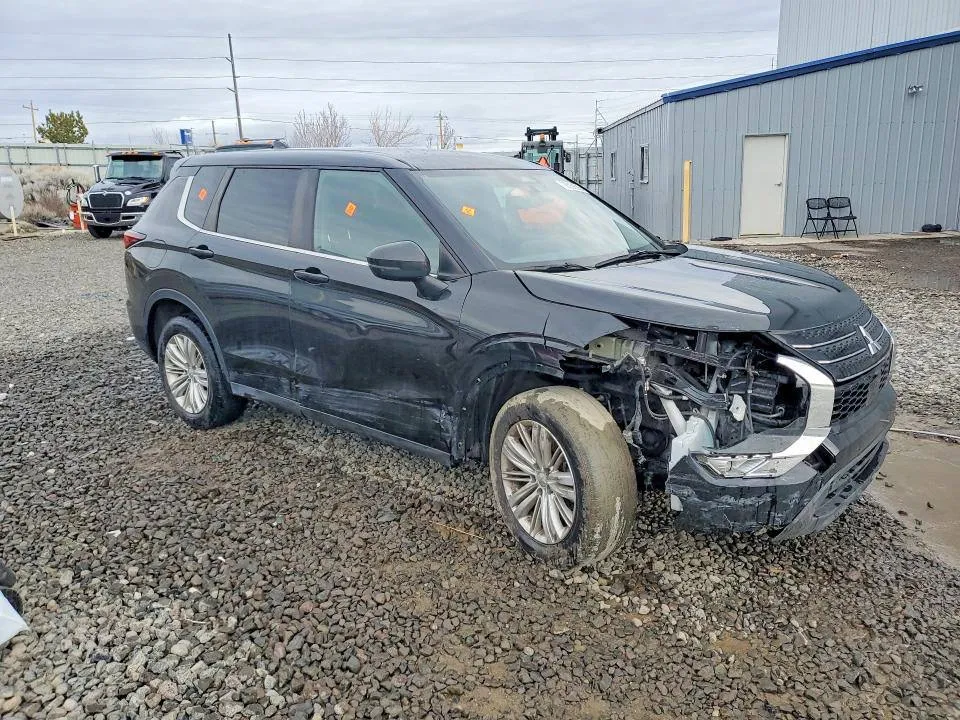 Mitsubishi Outlander - фото 6