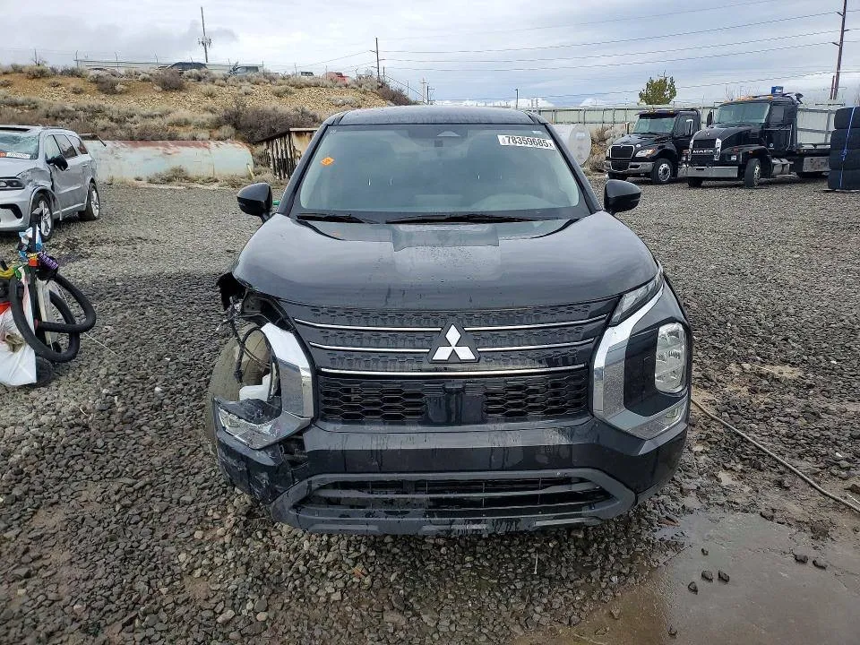 Mitsubishi Outlander - фото 5