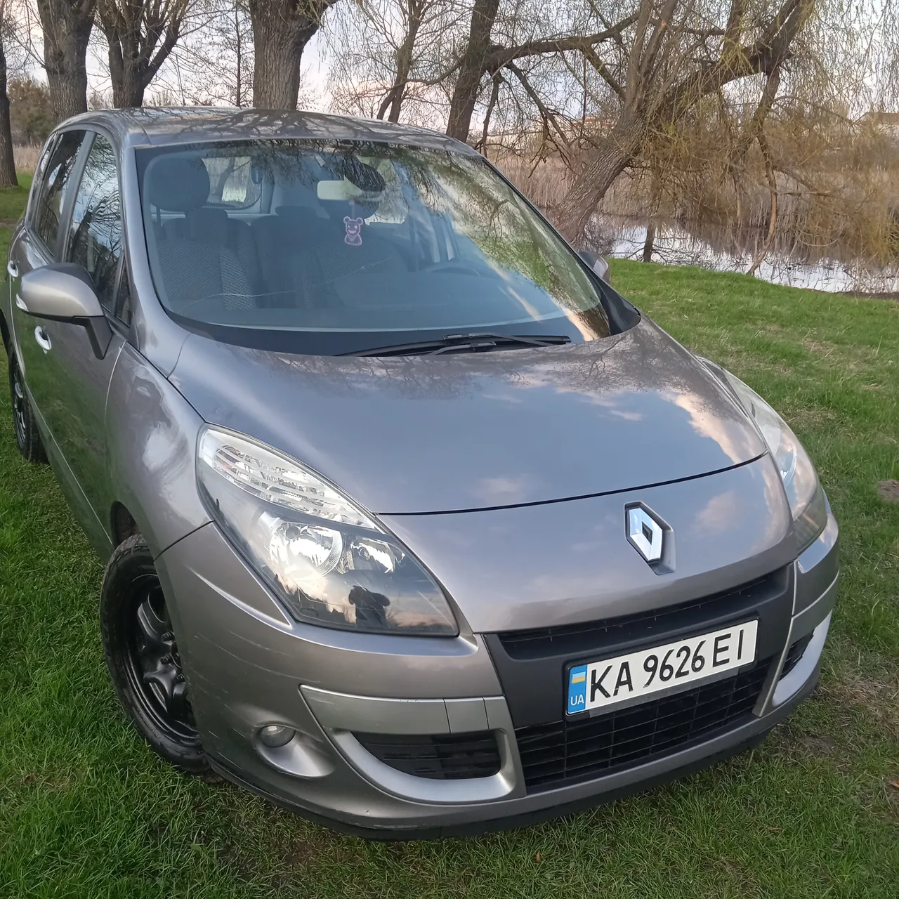 Renault Scenic - фото 3