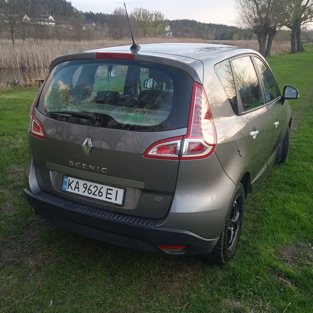 Renault Scenic - фото 2