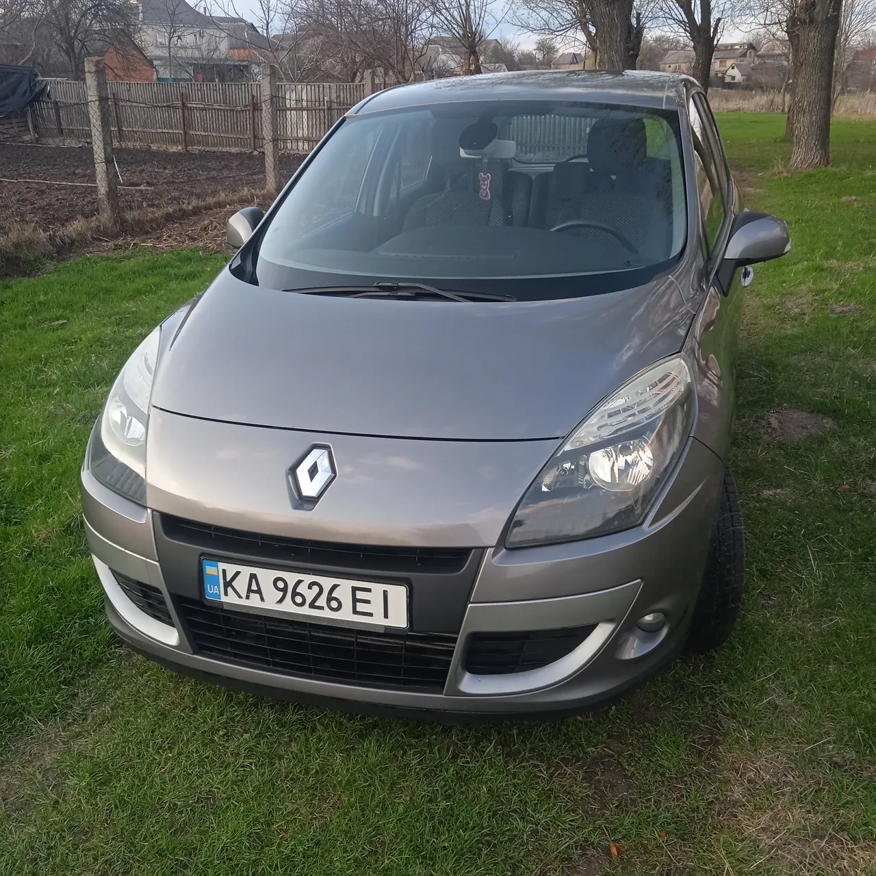 Renault Scenic - фото 1