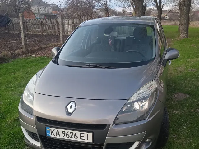 Renault Scenic - фото 1