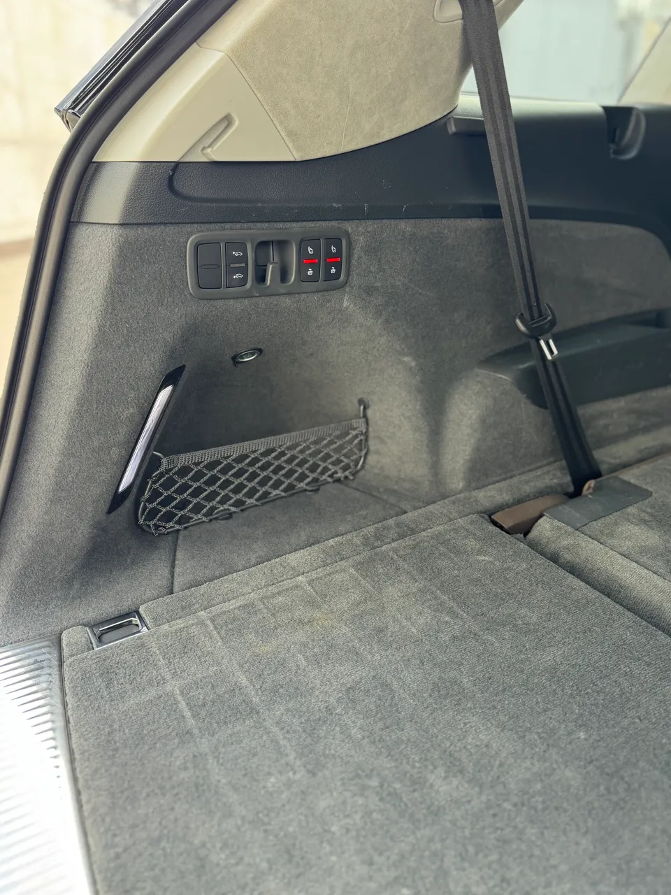 Audi Q7 - фото 14