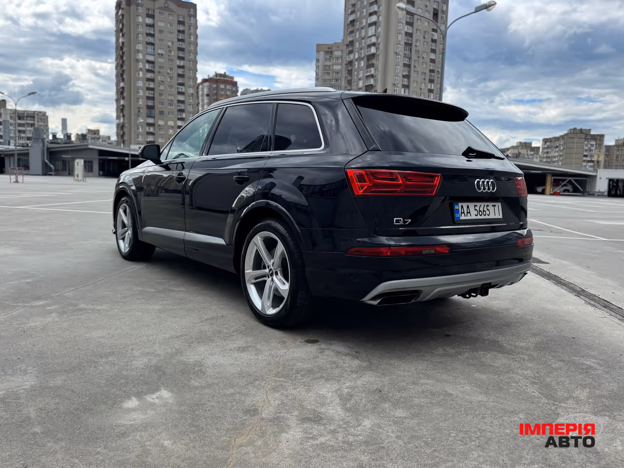 Audi Q7 - фото 3
