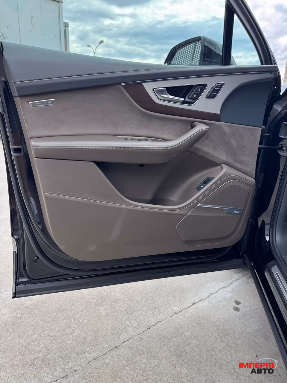 Audi Q7 - фото 20