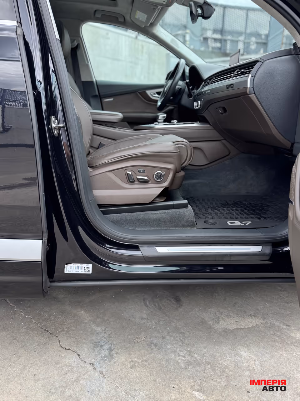 Audi Q7 - фото 9