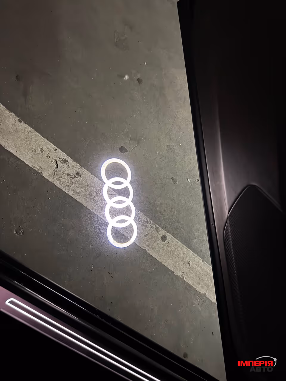 Audi Q7 - фото 23