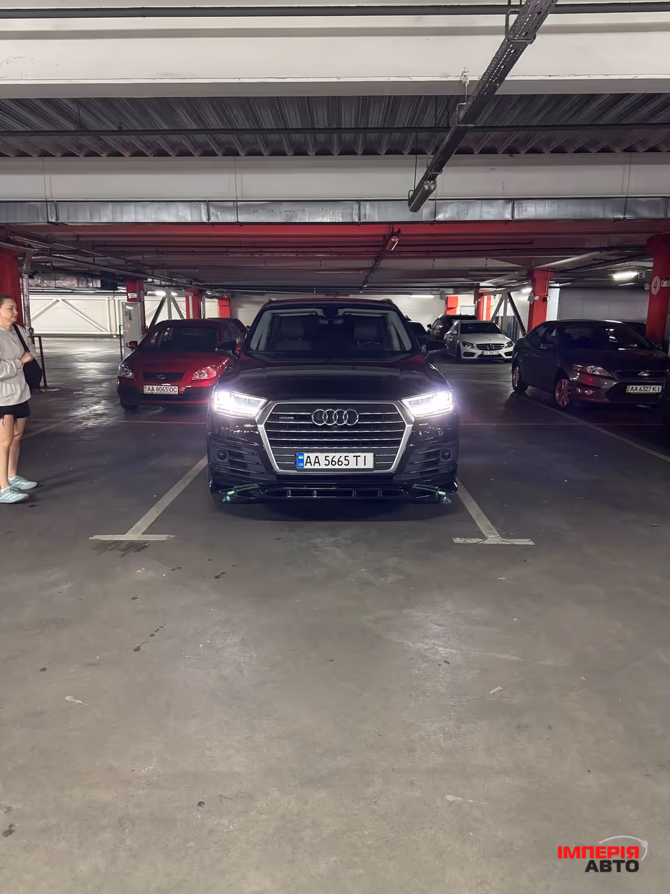 Audi Q7 - фото 26