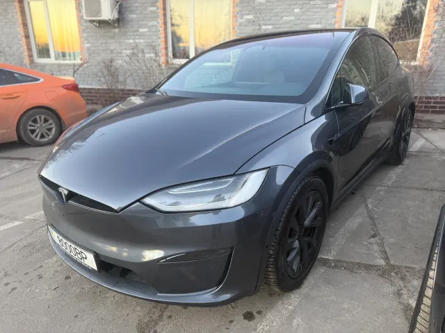 Tesla Model X - фото 3