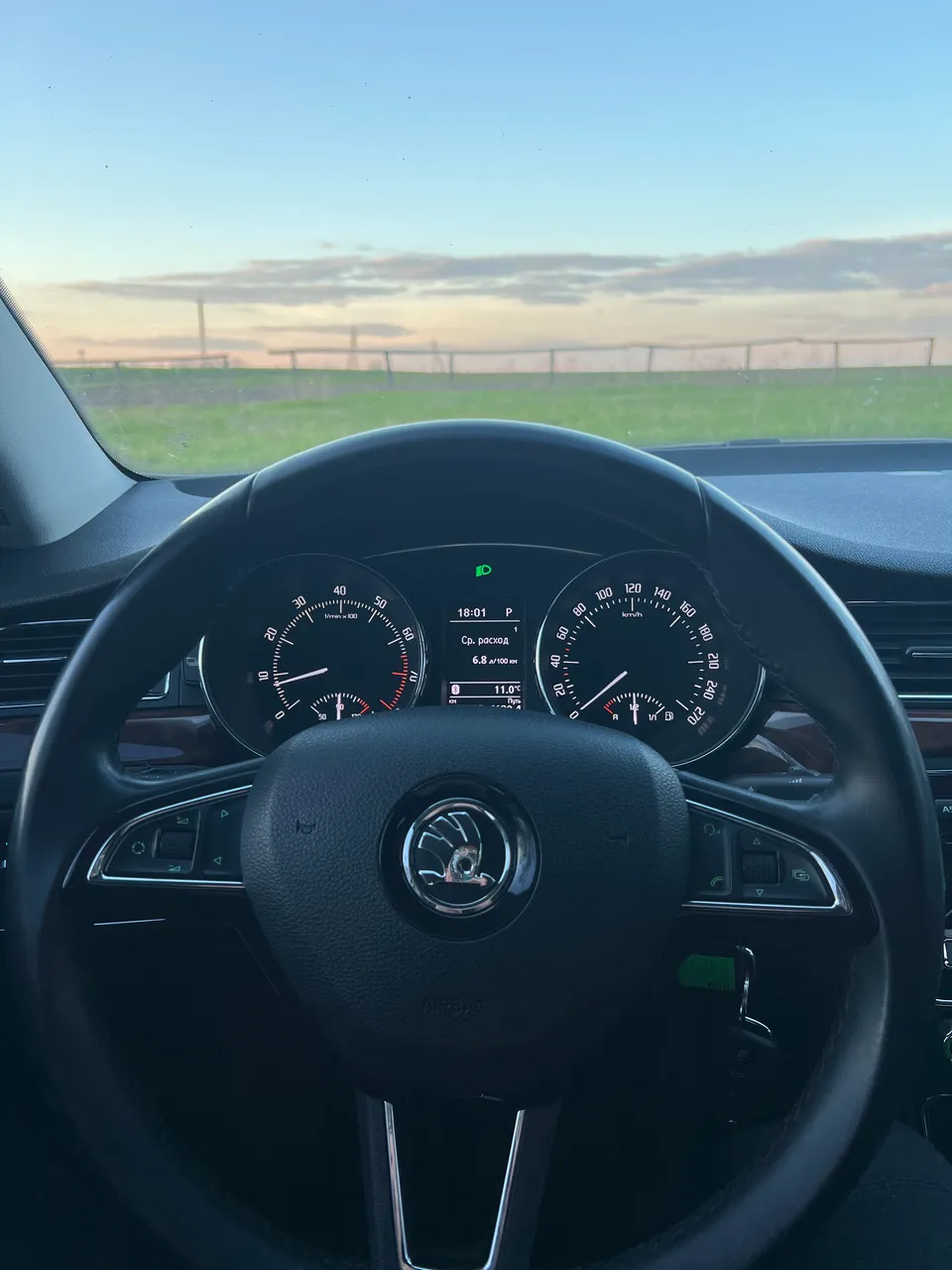 Skoda Superb - фото 23