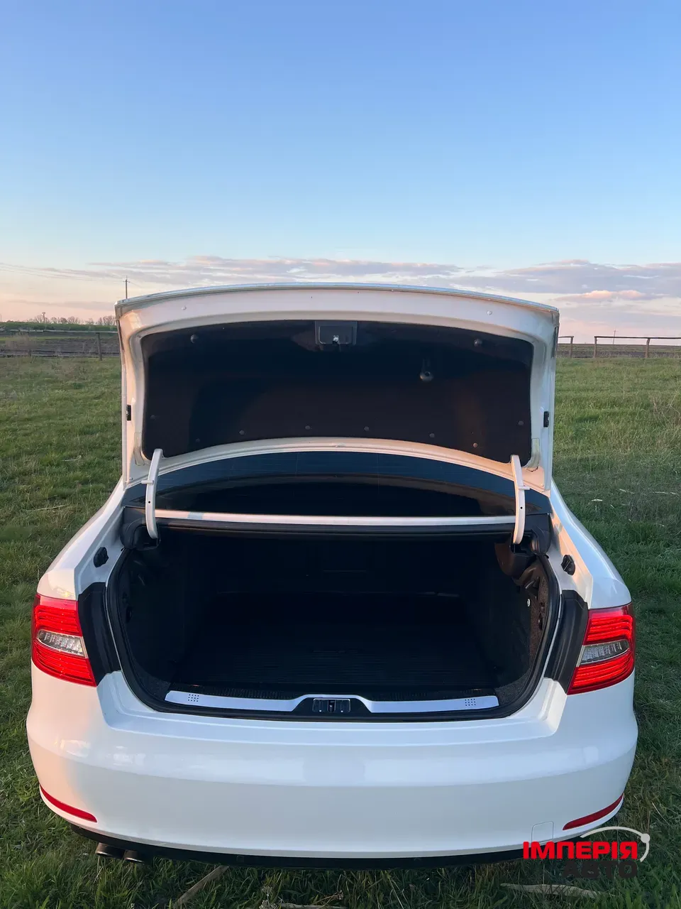 Skoda Superb - фото 7