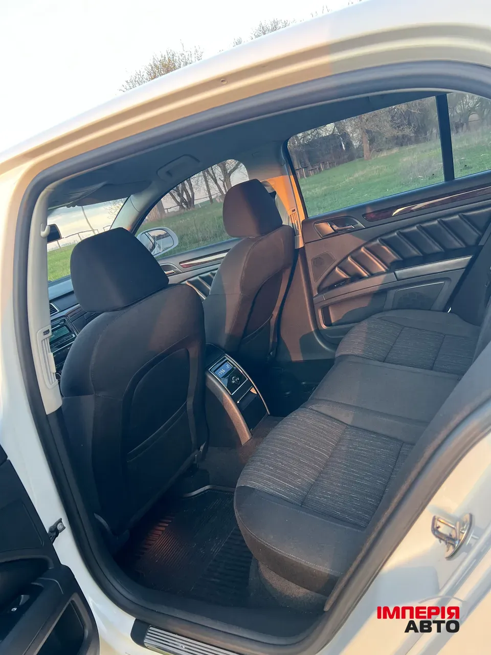 Skoda Superb - фото 11