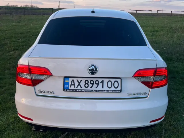 Skoda Superb - фото 4