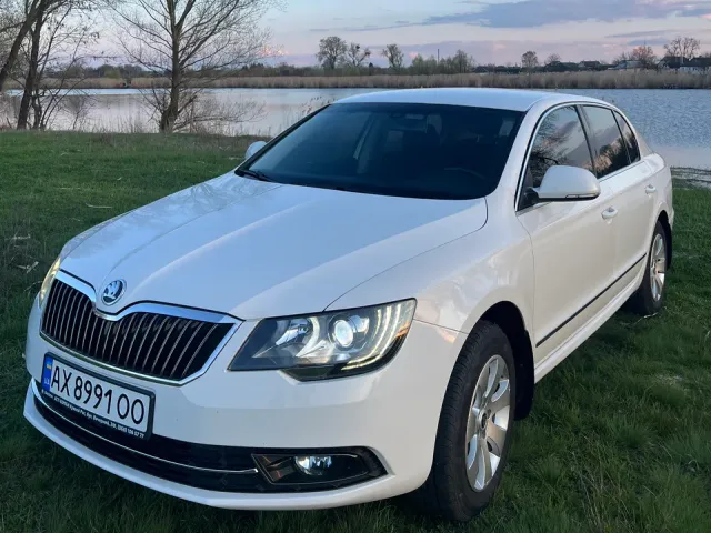Skoda Superb - фото 3