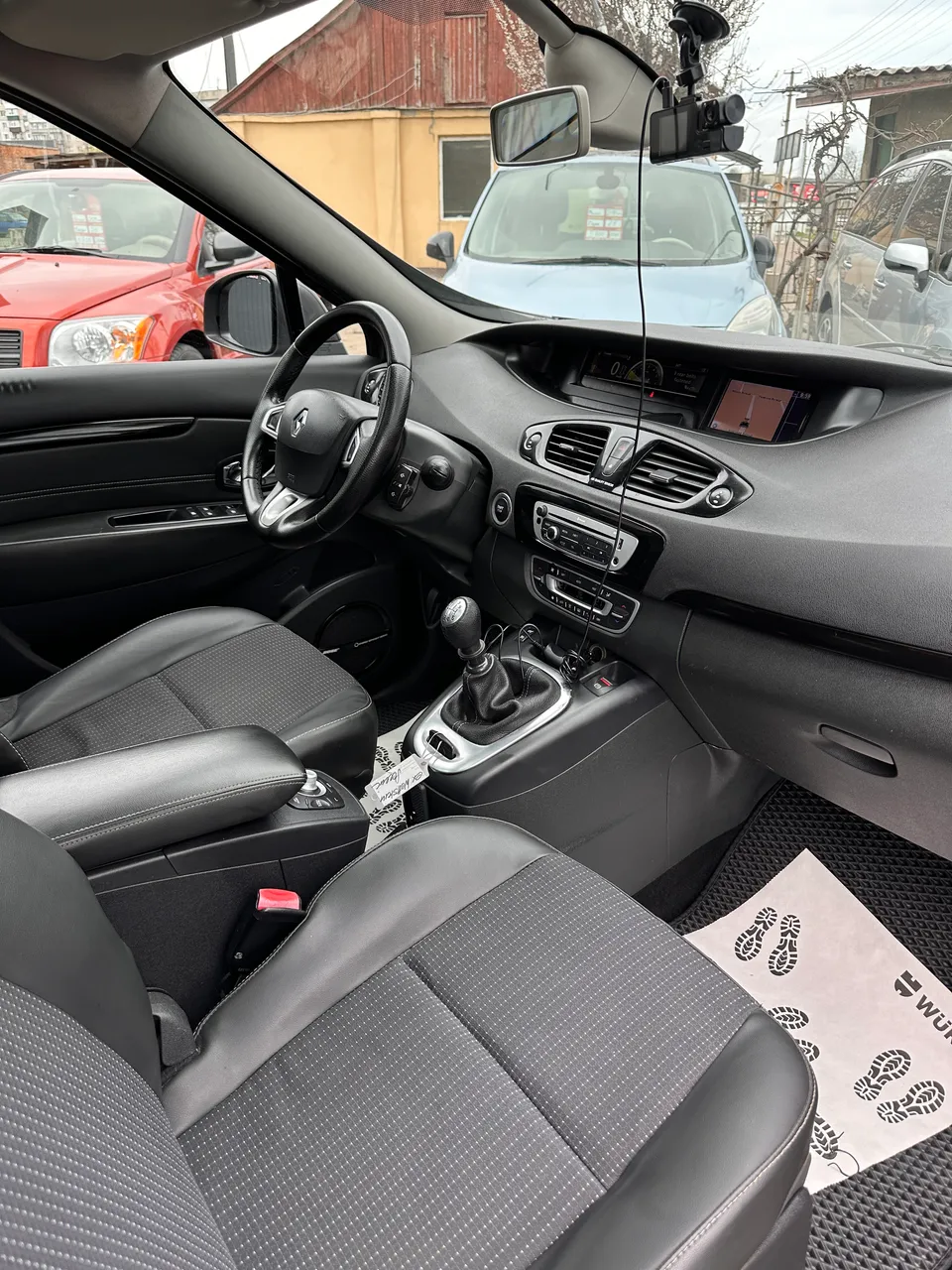 Renault Megane - фото 6