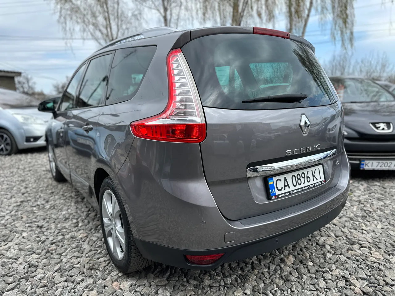 Renault Megane - фото 9