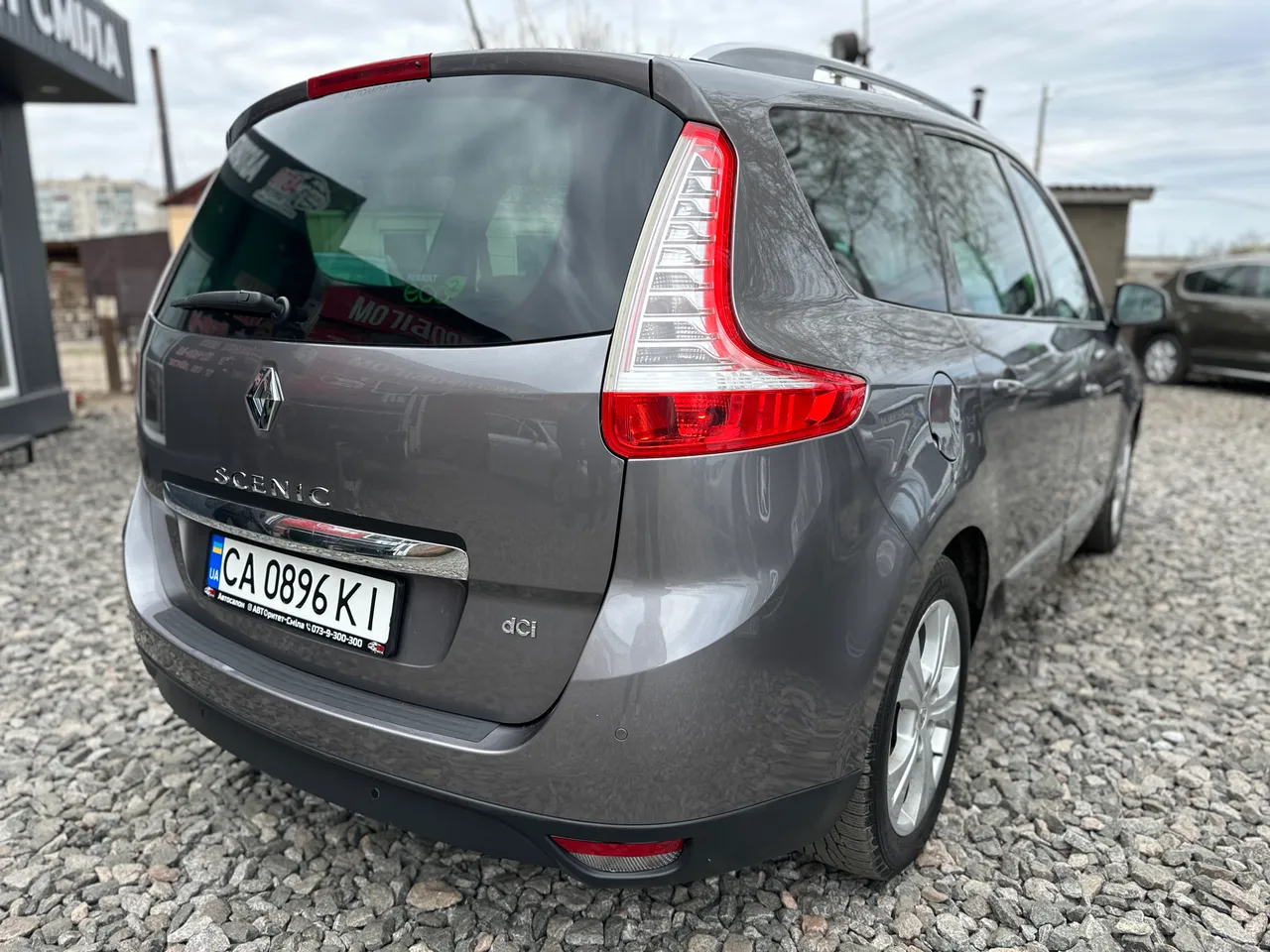 Renault Megane - фото 8