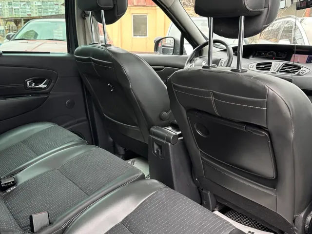 Renault Megane - фото 5