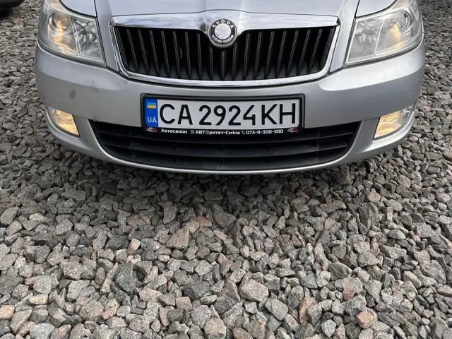 Skoda Octavia - фото 4