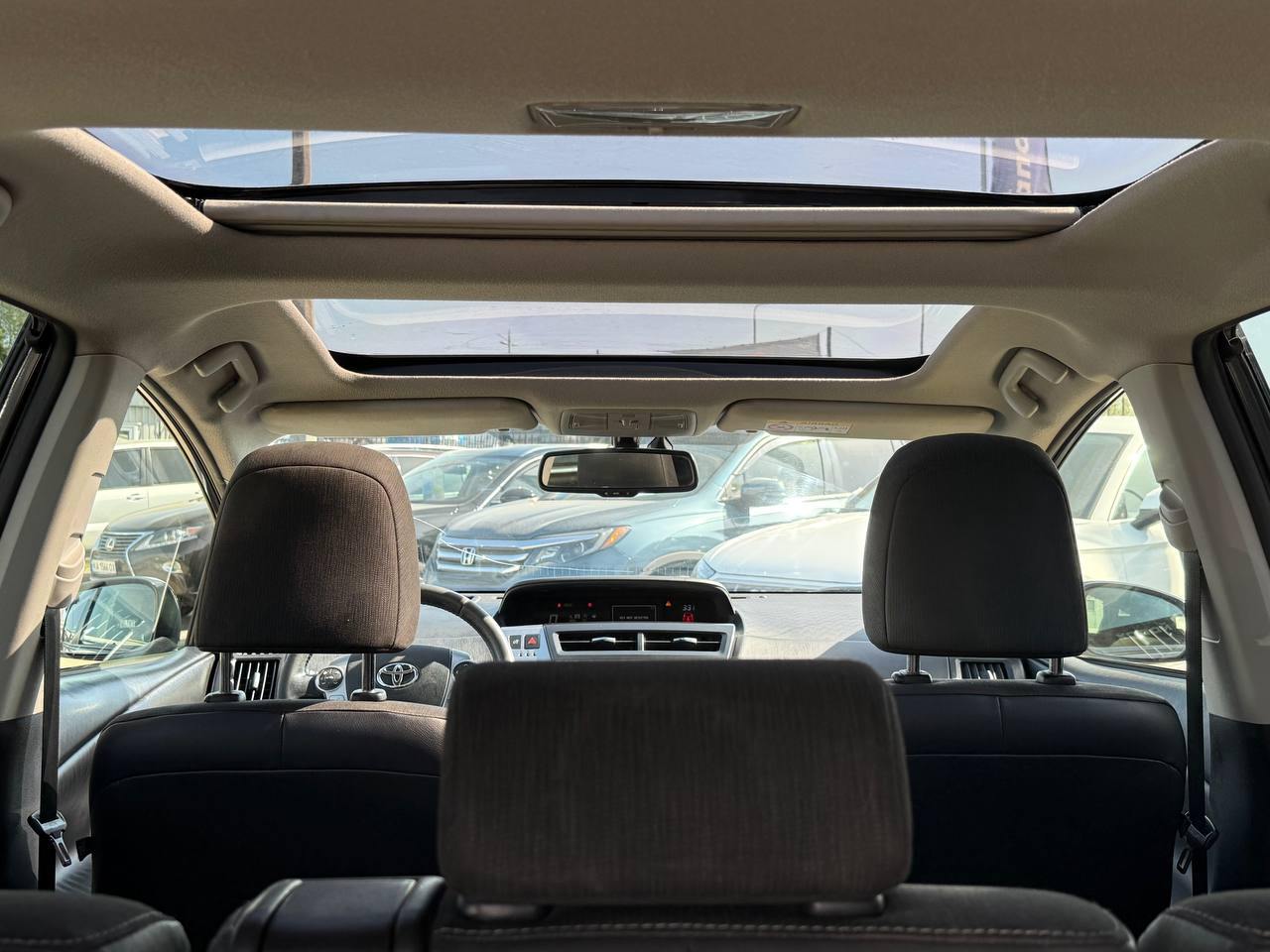 Toyota Prius - фото 12