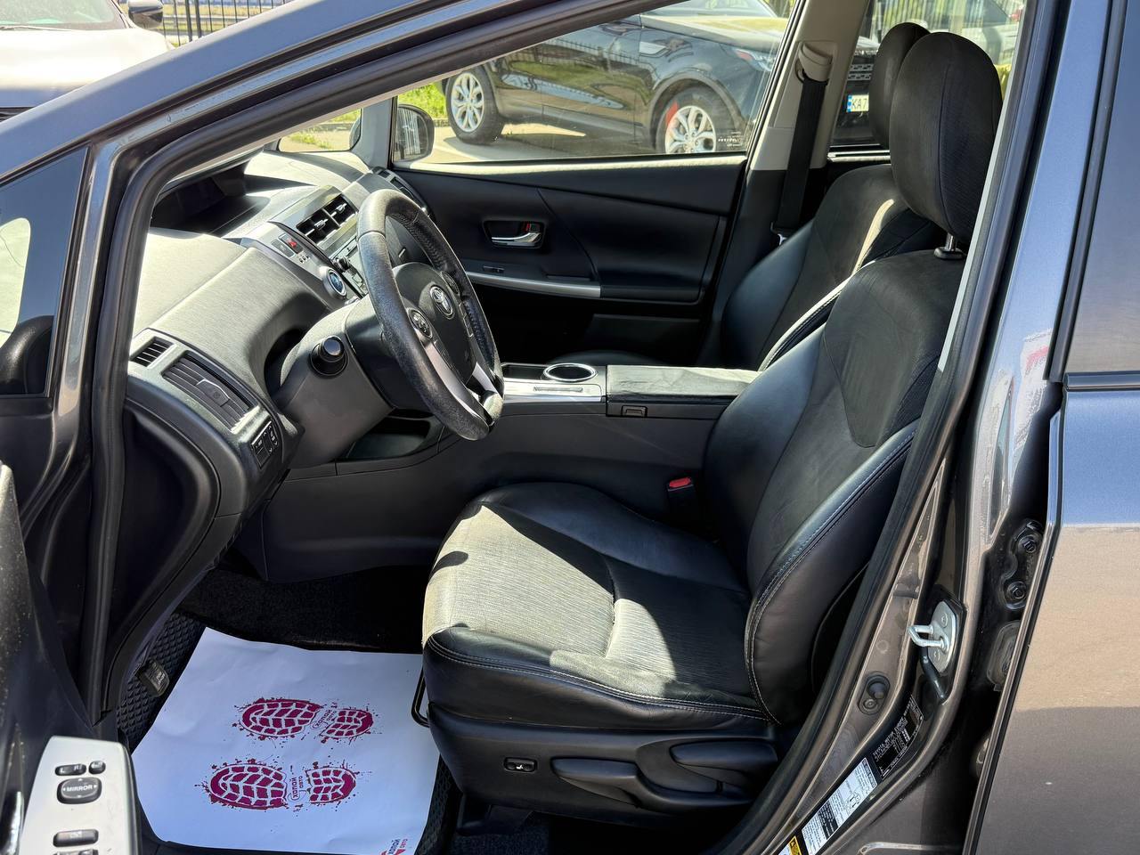 Toyota Prius - фото 5