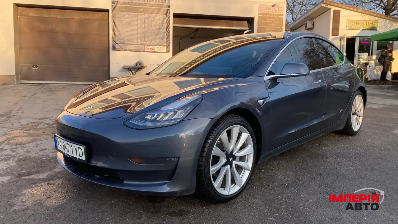 Tesla Model 3 - фото 6