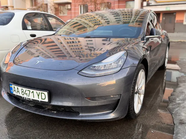 Tesla Model 3 - фото 4
