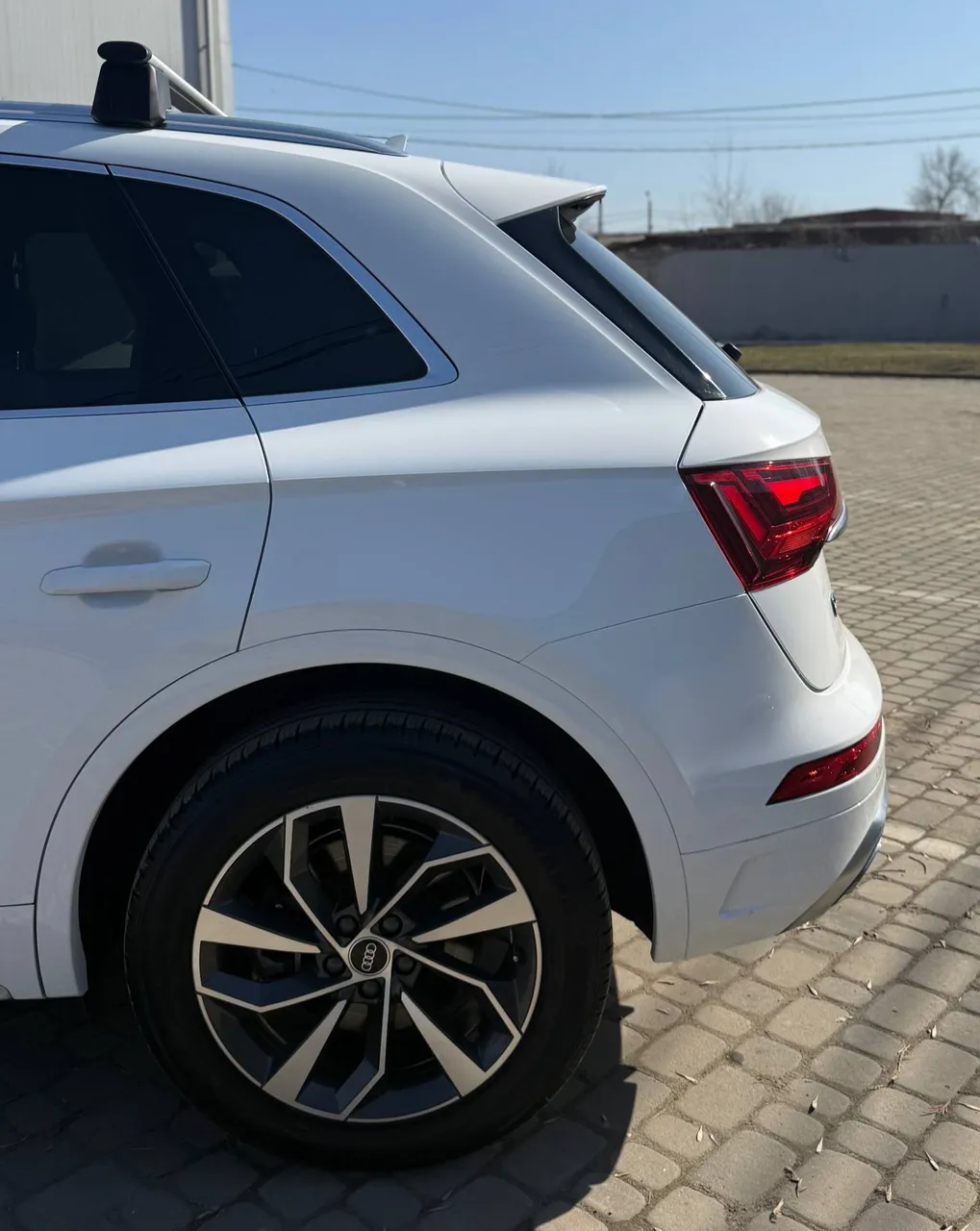Audi Q5 - фото 18