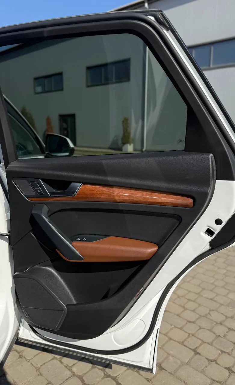 Audi Q5 - фото 42