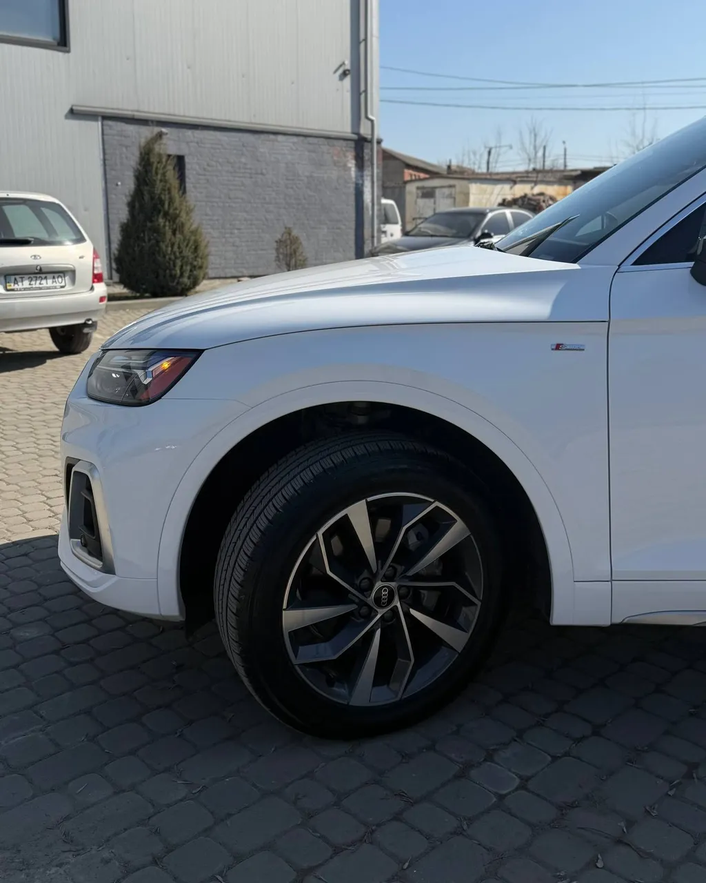 Audi Q5 - фото 11