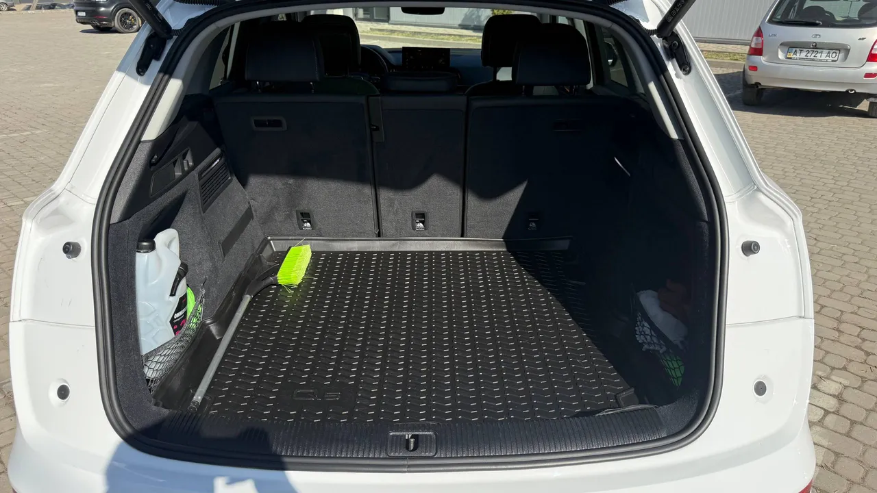 Audi Q5 - фото 32