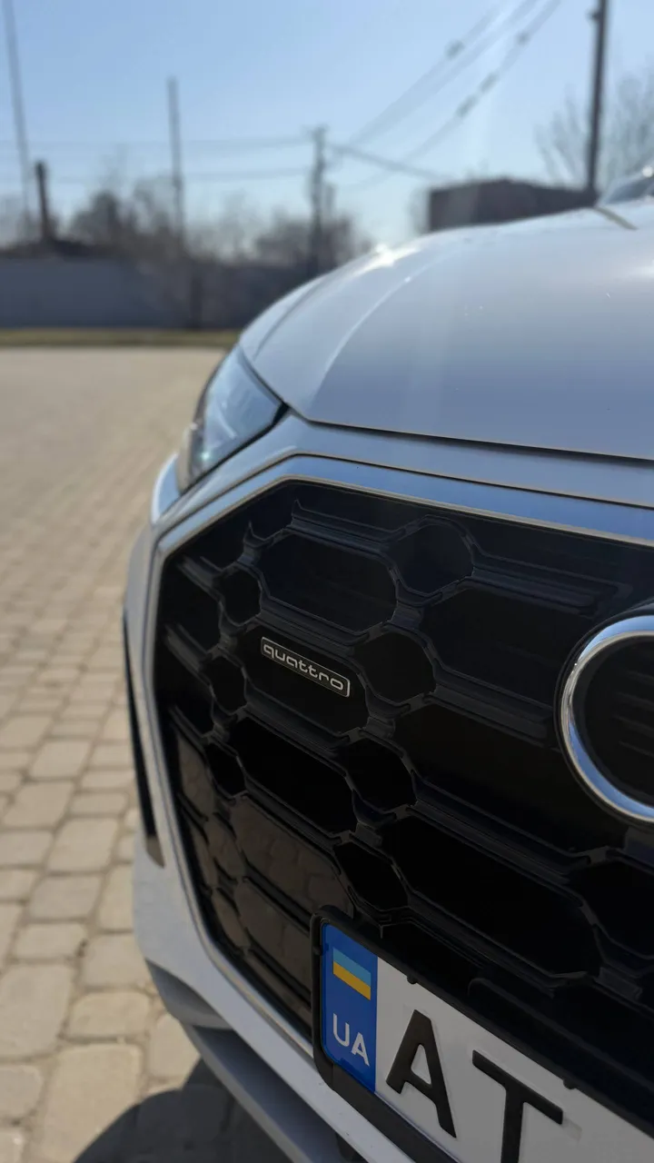 Audi Q5 - фото 5