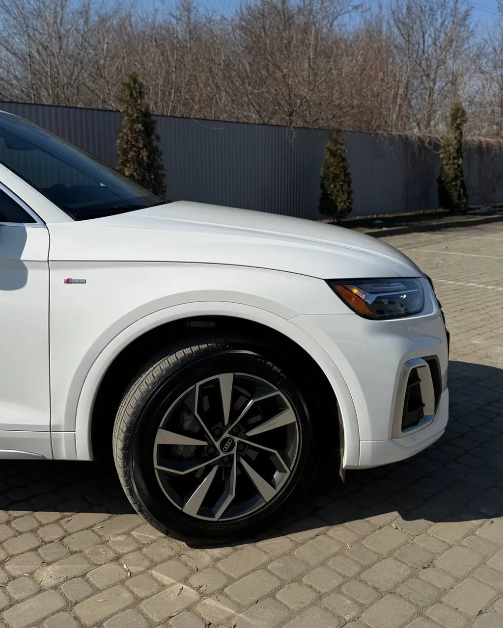 Audi Q5 - фото 10