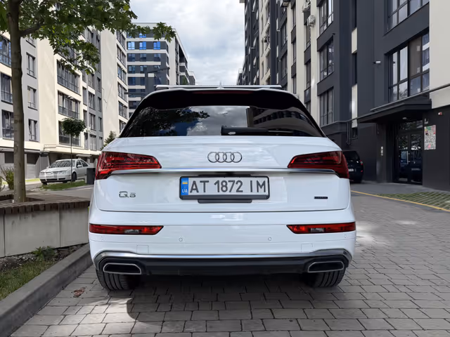 Audi Q5 - фото 4