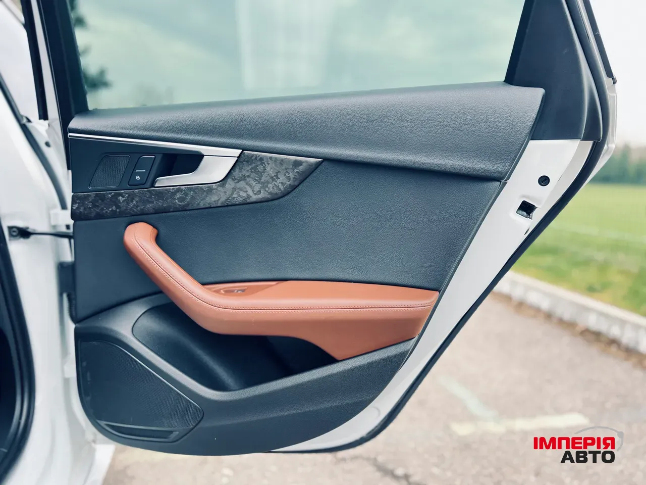 Audi A4 - фото 43