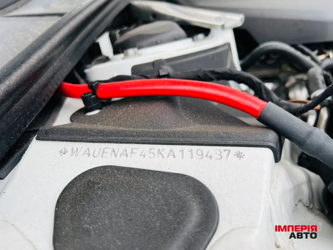 Audi A4 - фото 32