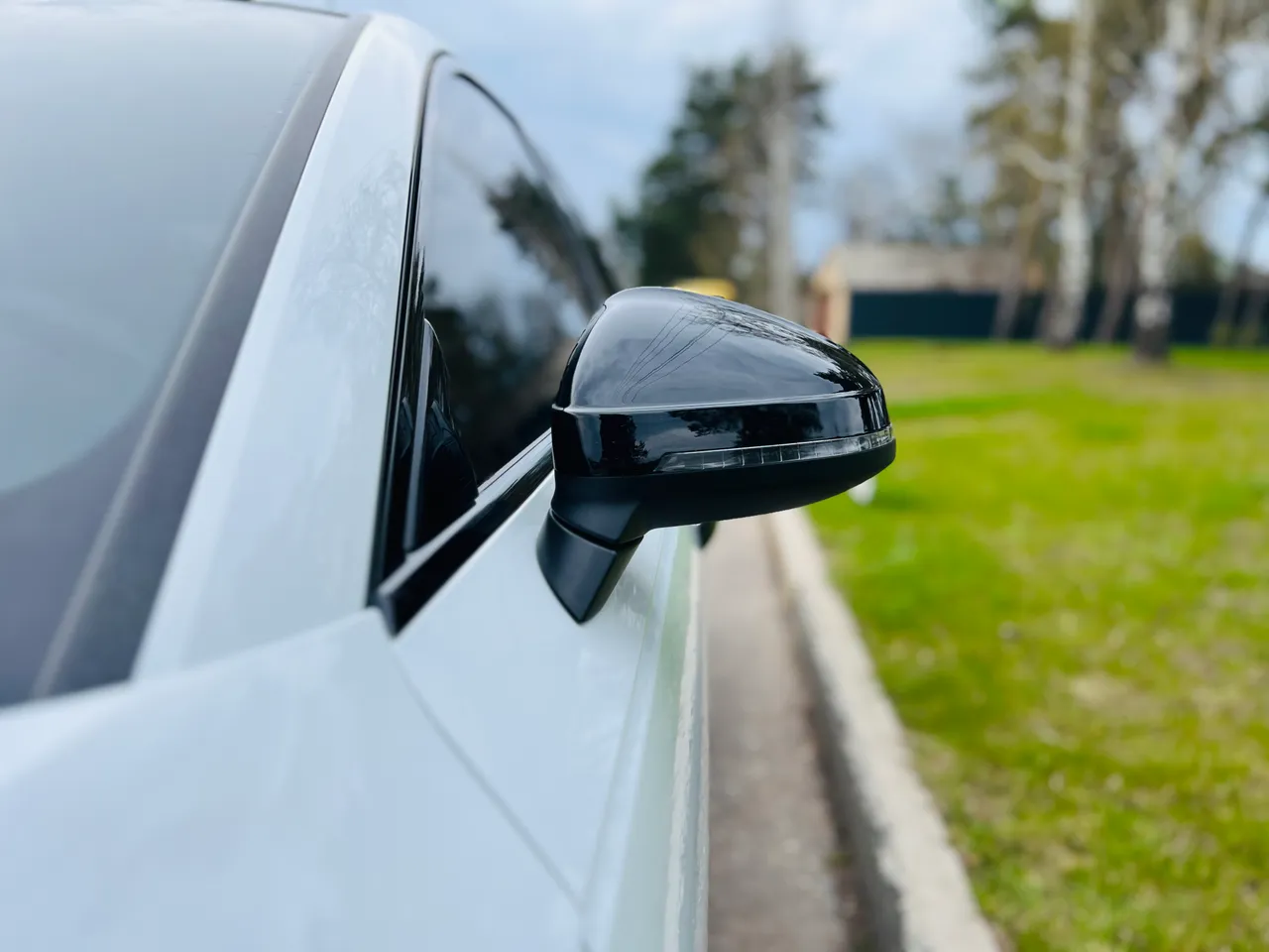 Audi A4 - фото 28