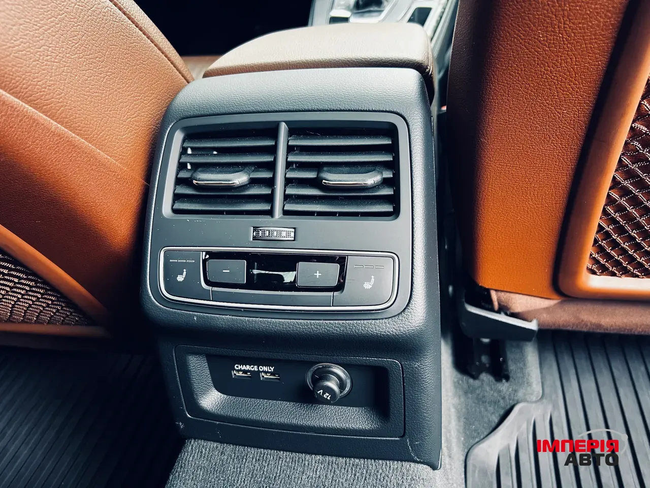 Audi A4 - фото 55