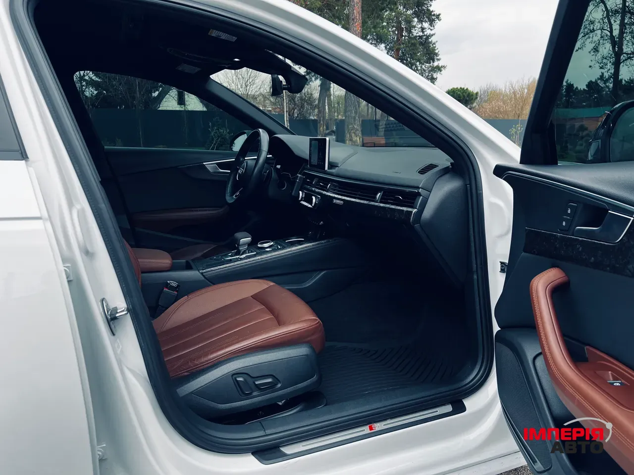 Audi A4 - фото 47